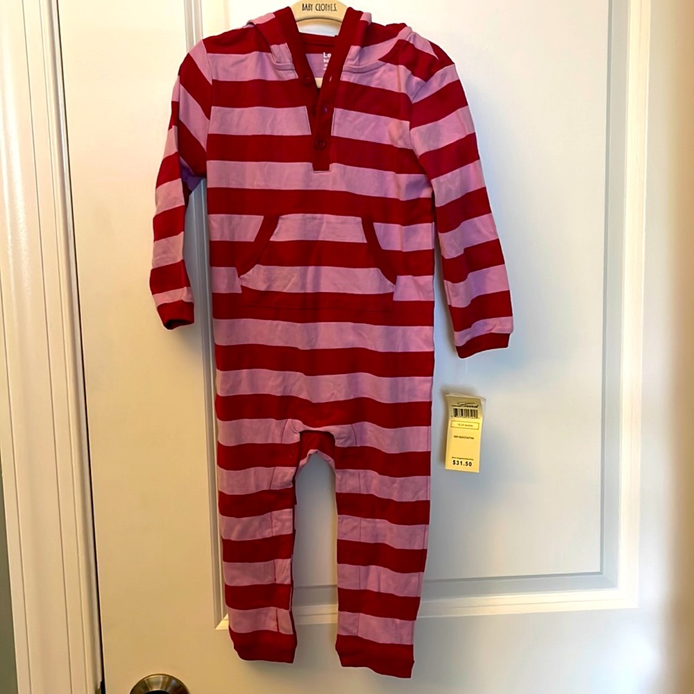 BNWT Leveret Coverall, 18-24m baby/toddler, magenta/mauve